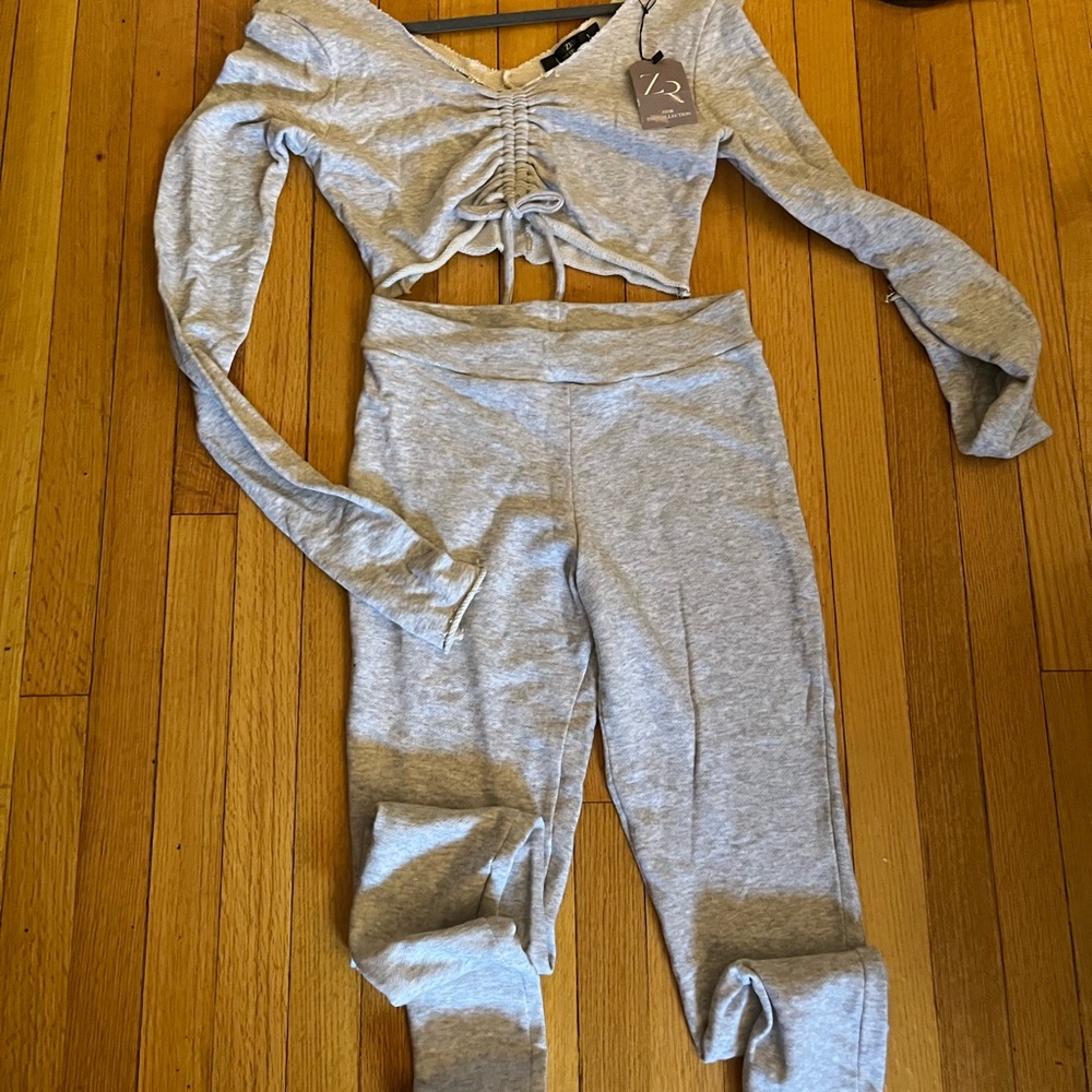 Gray Ruched Crop Top and Leggings Set